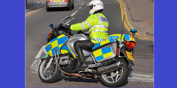 Police seek witnesses after fatal Isle of Dogs collision 672_met police on motorbike.jpg